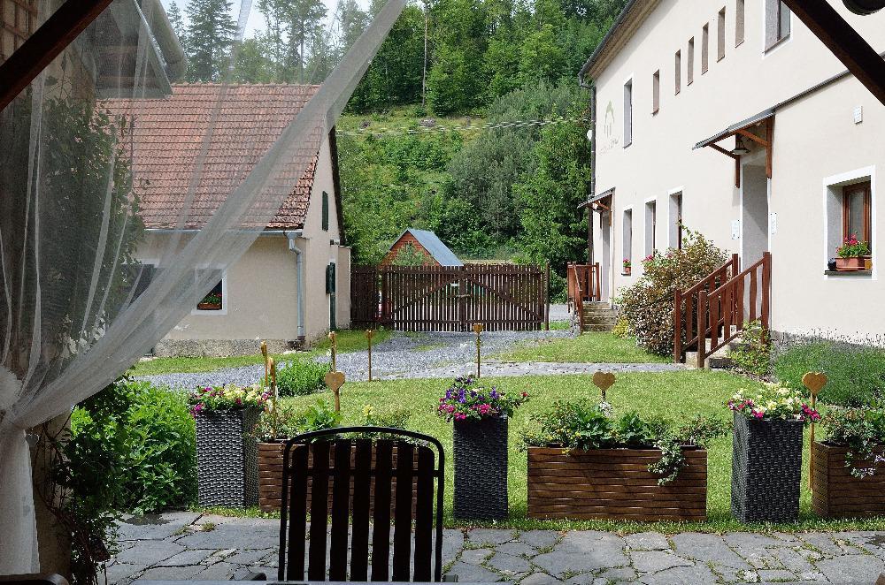 Penzion Stary Pivovar Krtiny Exterior photo